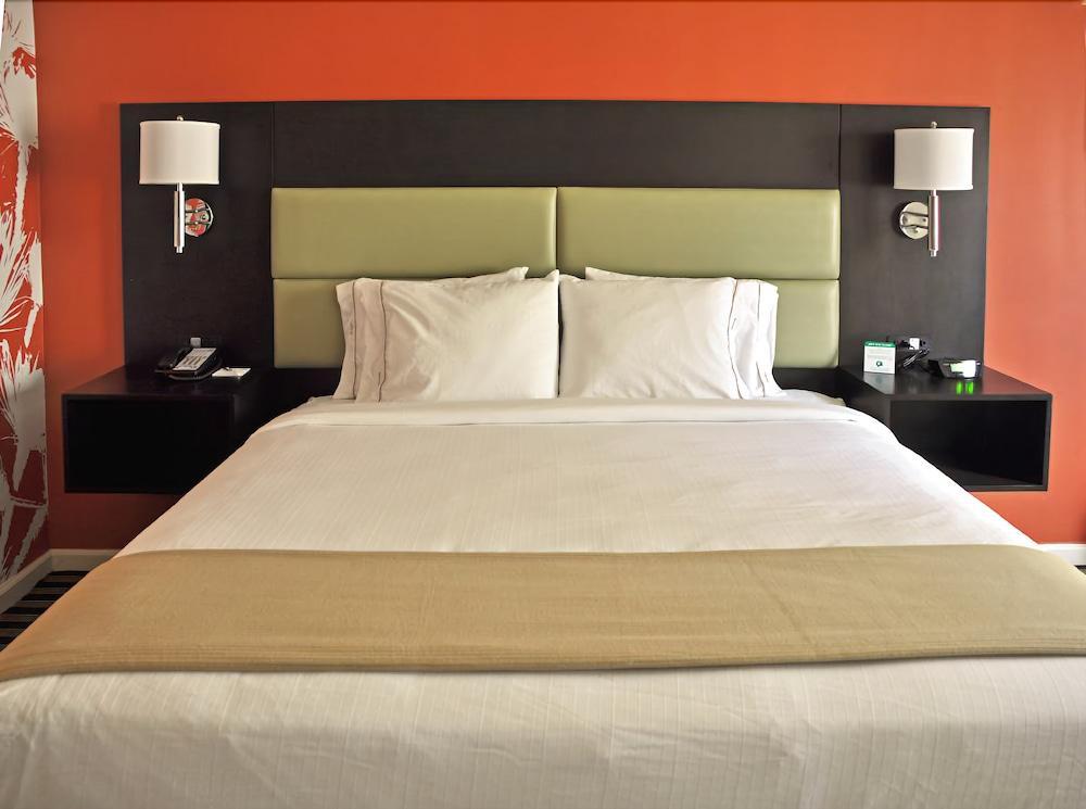 Holiday Inn Express Princeton Southeast By Ihg Plainsboro Bagian luar foto