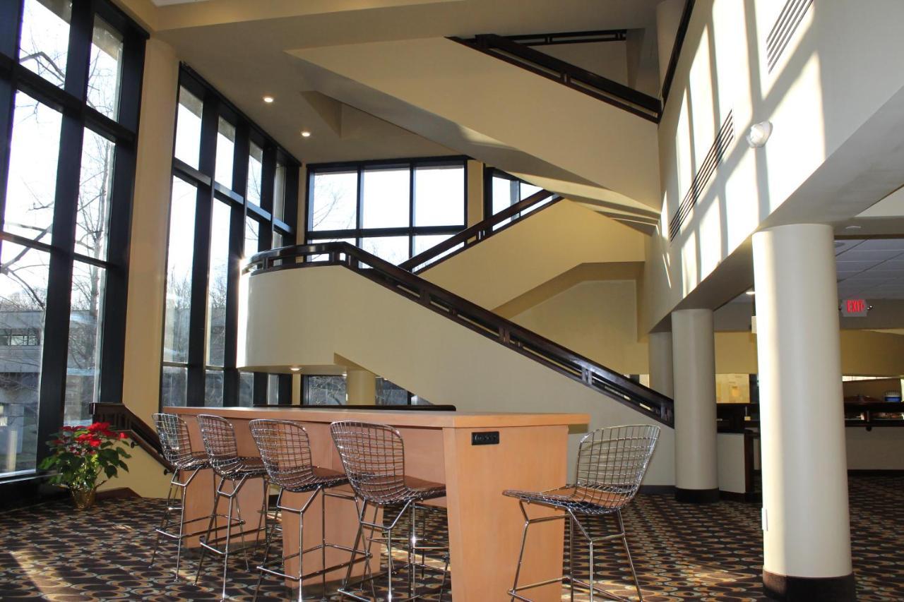 Holiday Inn Express Princeton Southeast By Ihg Plainsboro Bagian luar foto