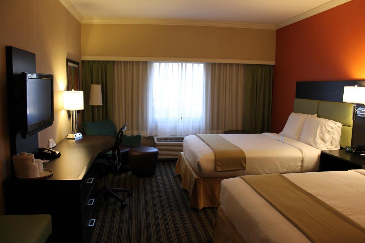Holiday Inn Express Princeton Southeast By Ihg Plainsboro Bagian luar foto