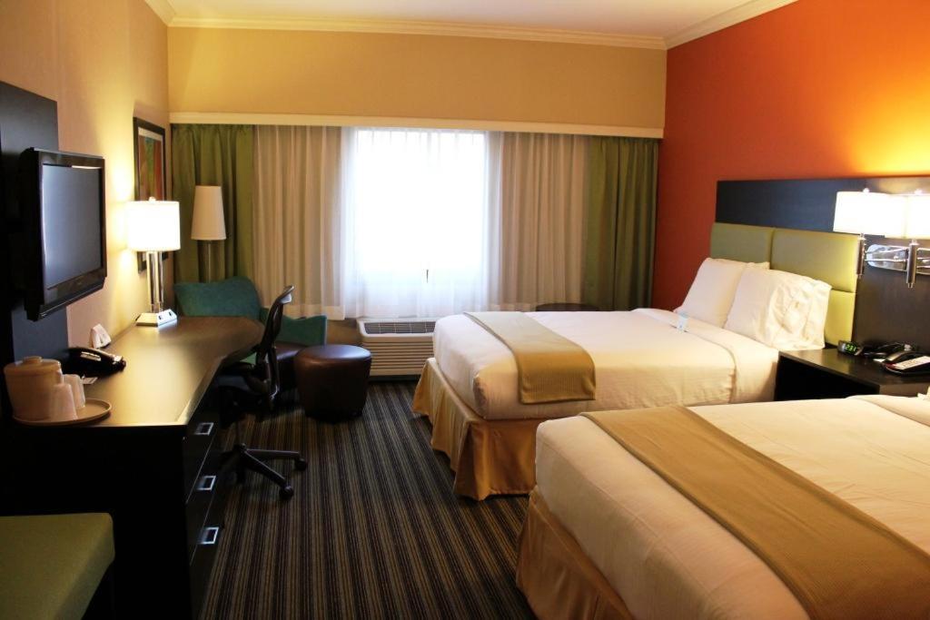 Holiday Inn Express Princeton Southeast By Ihg Plainsboro Bagian luar foto