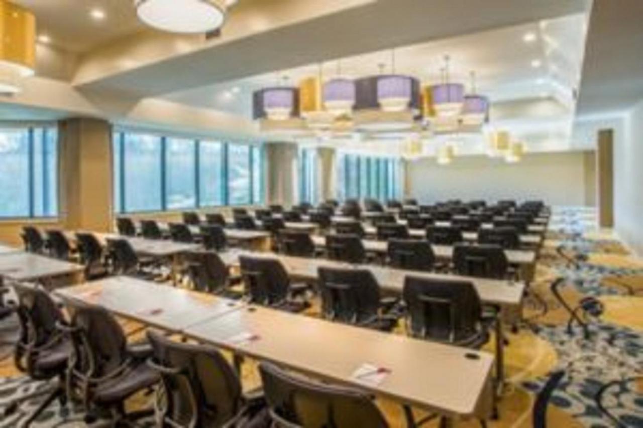 Holiday Inn Express Princeton Southeast By Ihg Plainsboro Bagian luar foto