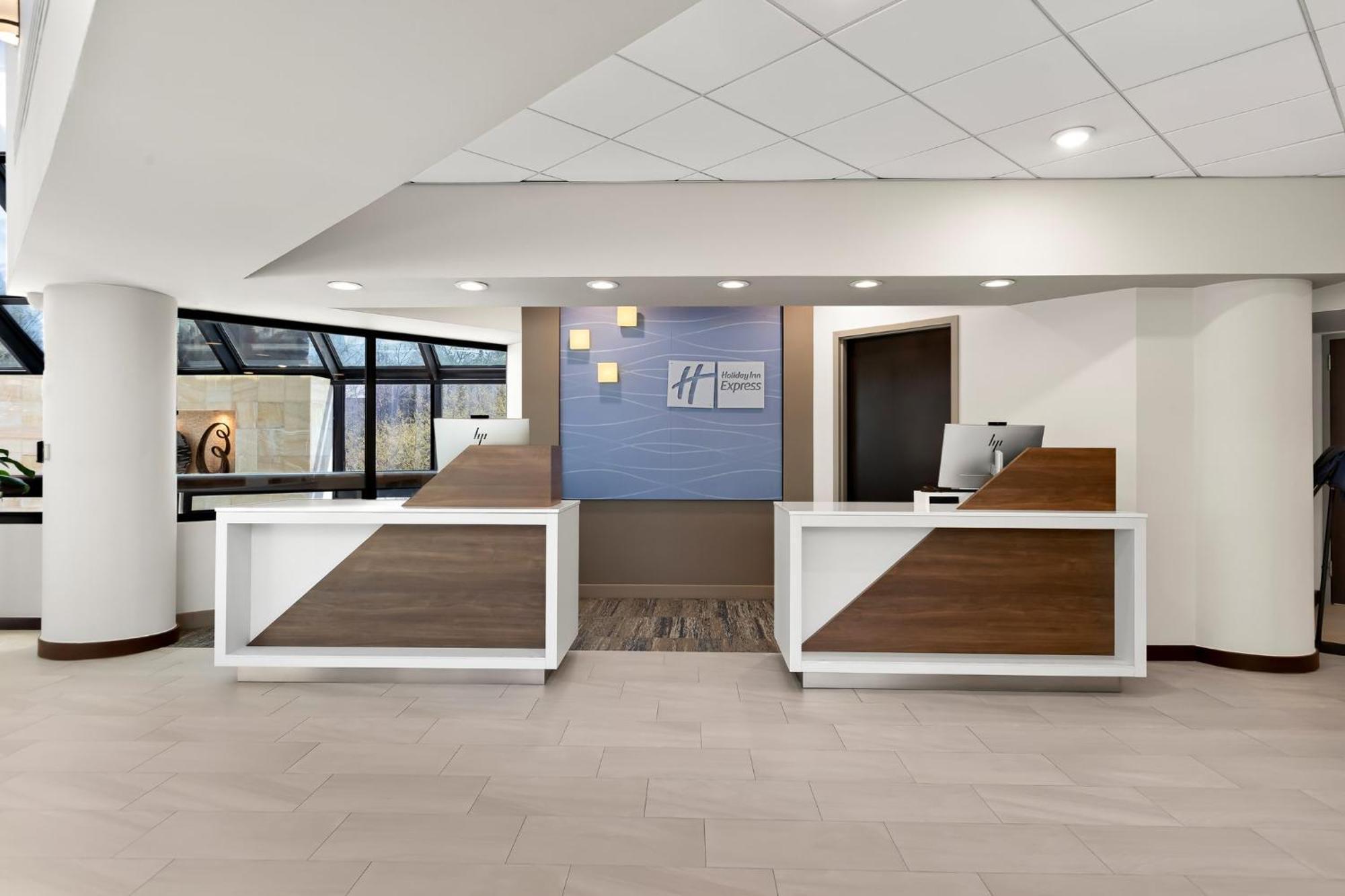 Holiday Inn Express Princeton Southeast By Ihg Plainsboro Bagian luar foto