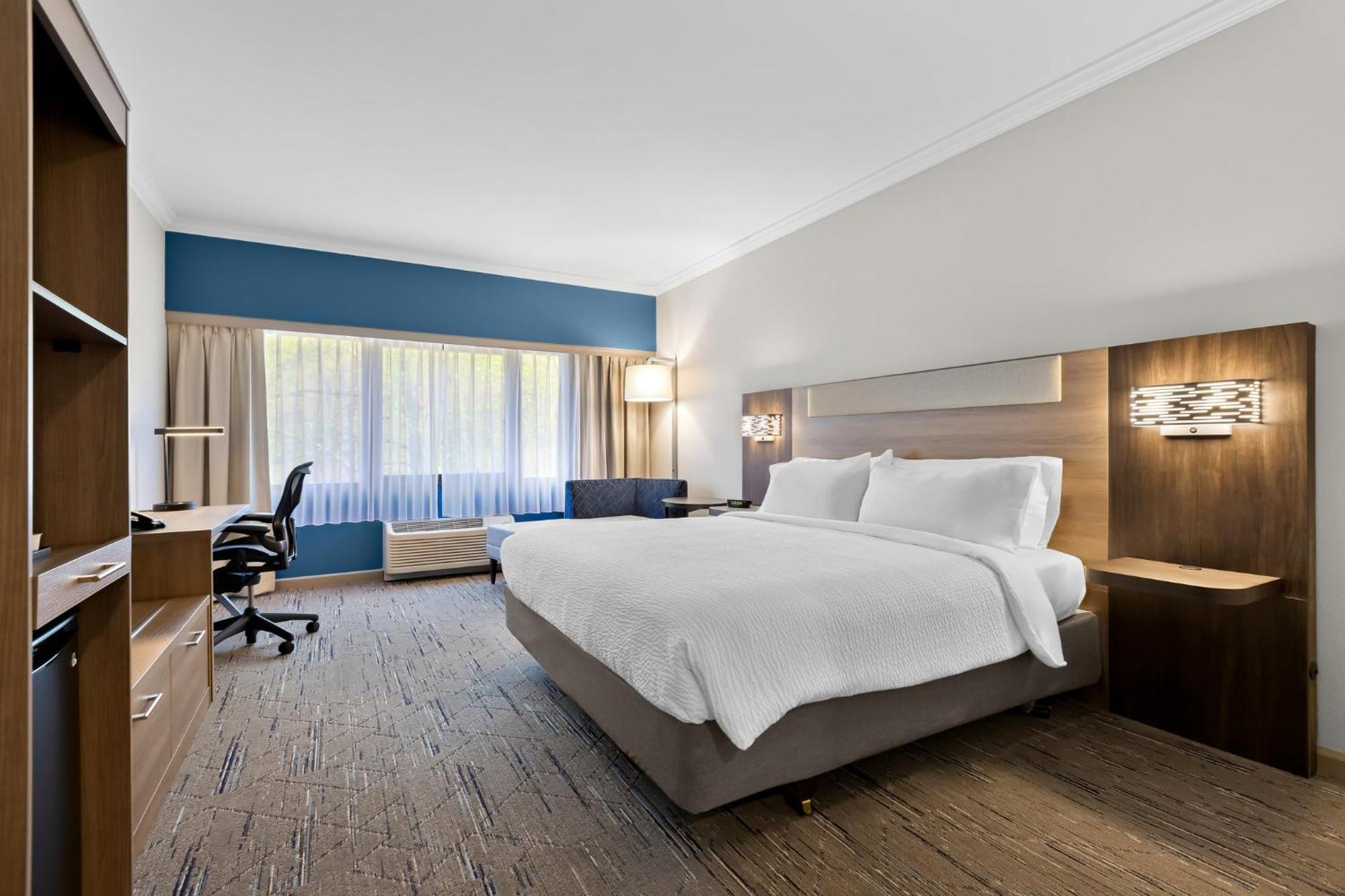 Holiday Inn Express Princeton Southeast By Ihg Plainsboro Bagian luar foto