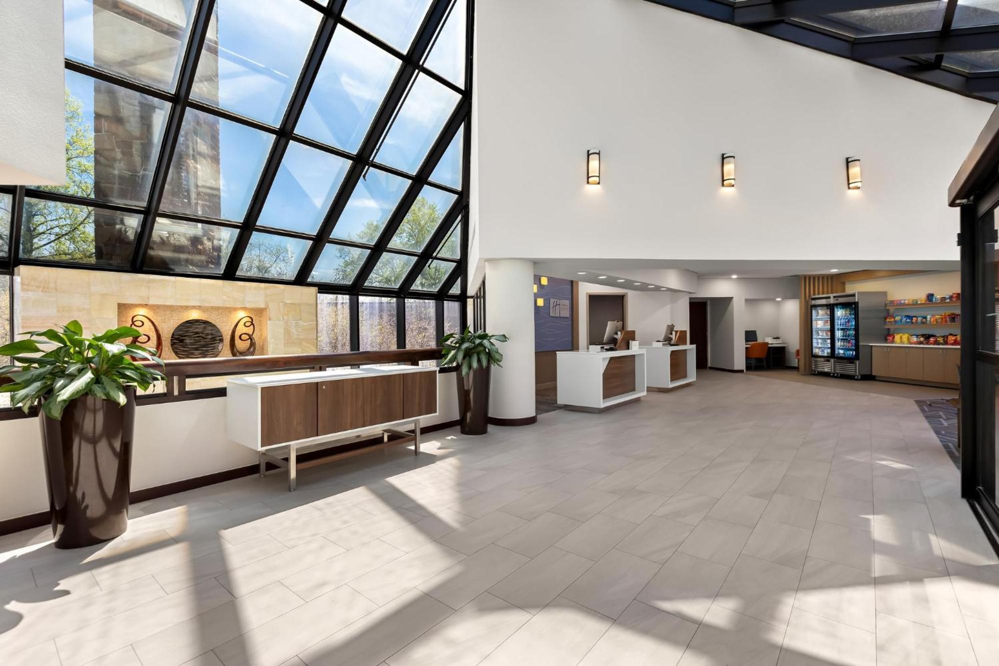 Holiday Inn Express Princeton Southeast By Ihg Plainsboro Bagian luar foto