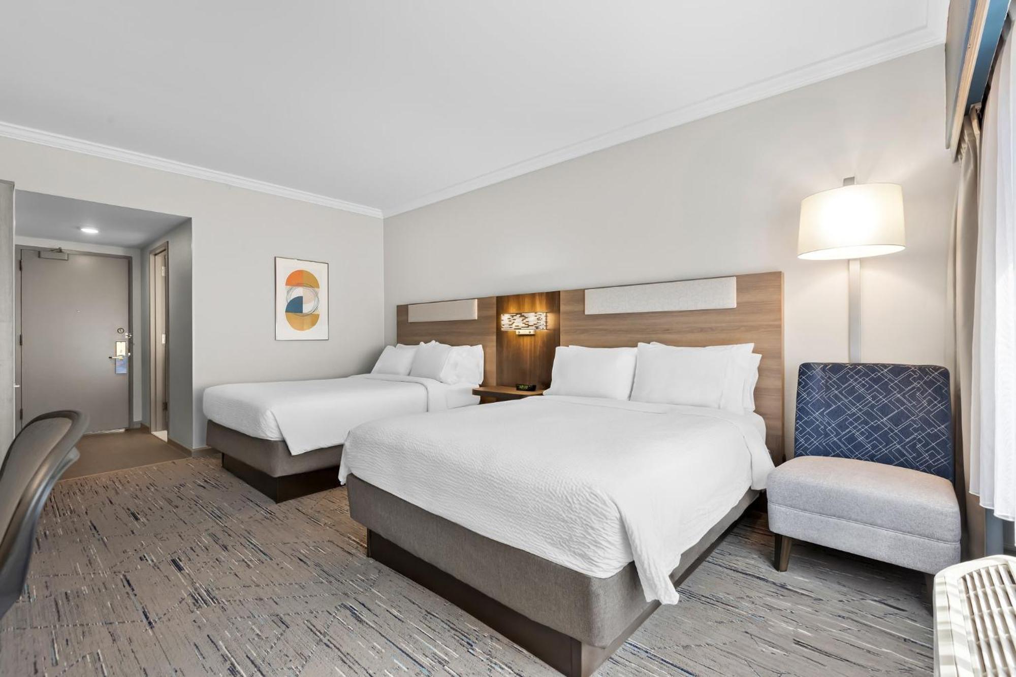 Holiday Inn Express Princeton Southeast By Ihg Plainsboro Bagian luar foto