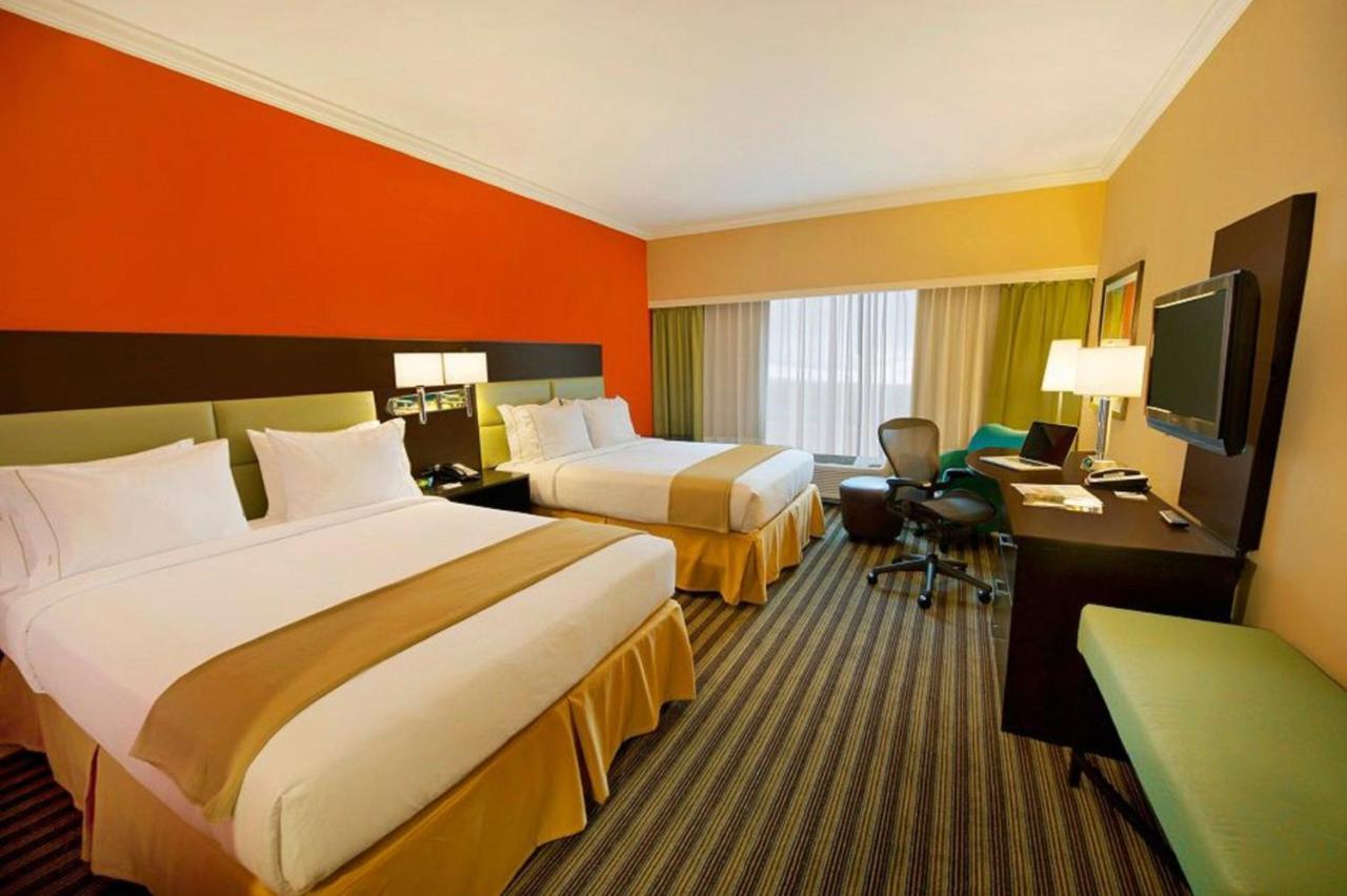 Holiday Inn Express Princeton Southeast, An Ihg Hotel Plainsboro Bagian luar foto