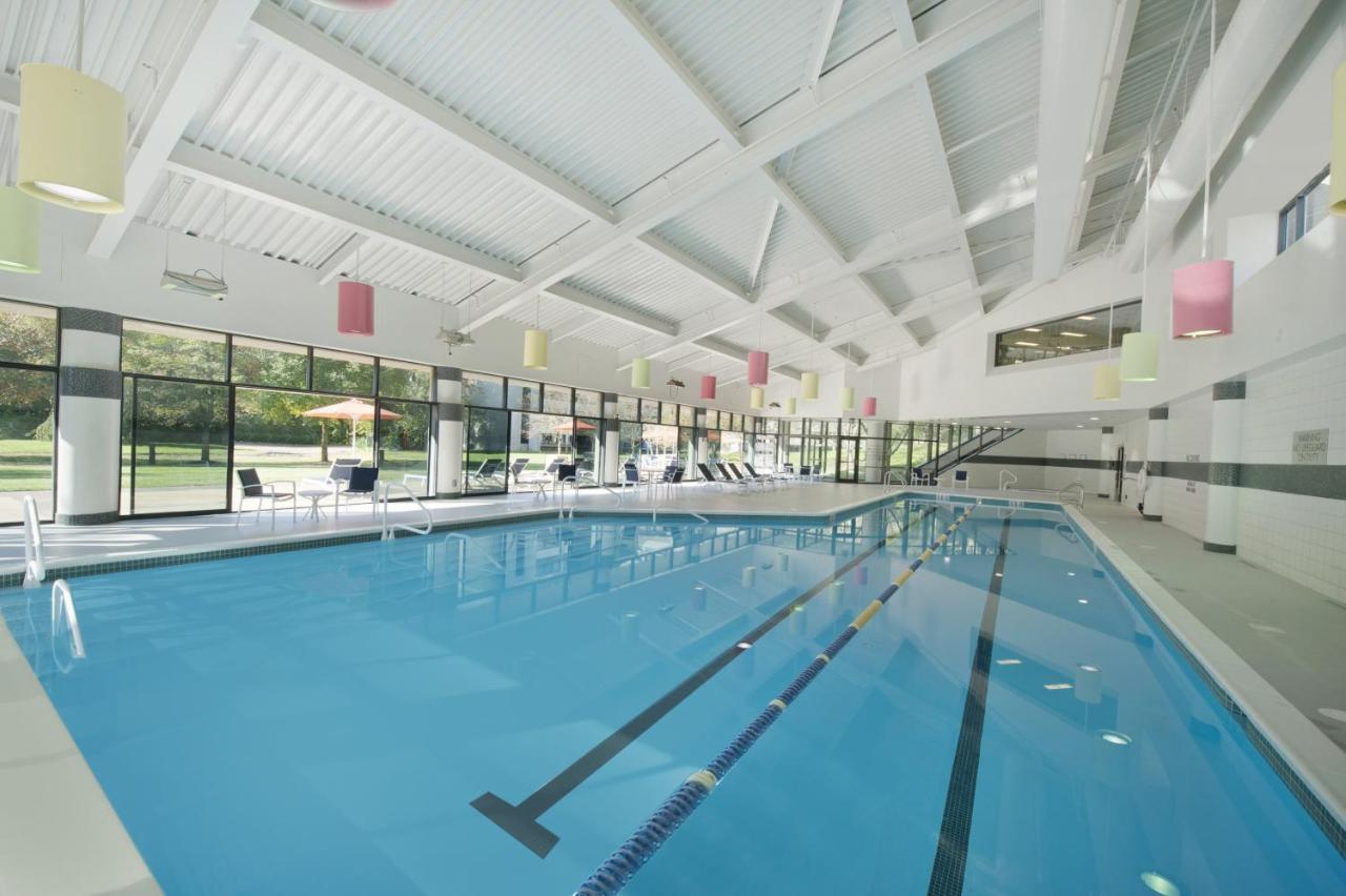 Holiday Inn Express Princeton Southeast By Ihg Plainsboro Bagian luar foto